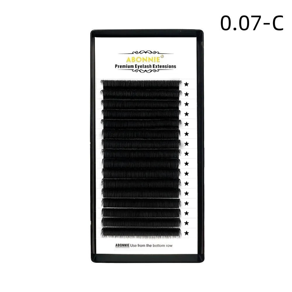 16-row dense mink hair false eyelashes showing matte round wool texture with length options from 8mm to 18mm