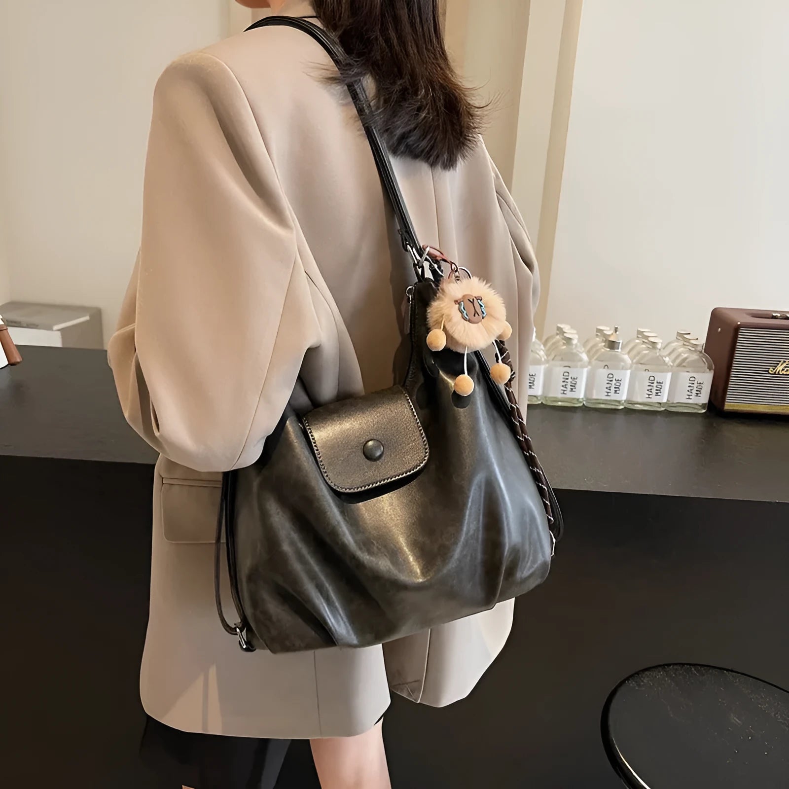 Textured PU leather one-shoulder bag in horizontal square shape with large capacity for daily commuting