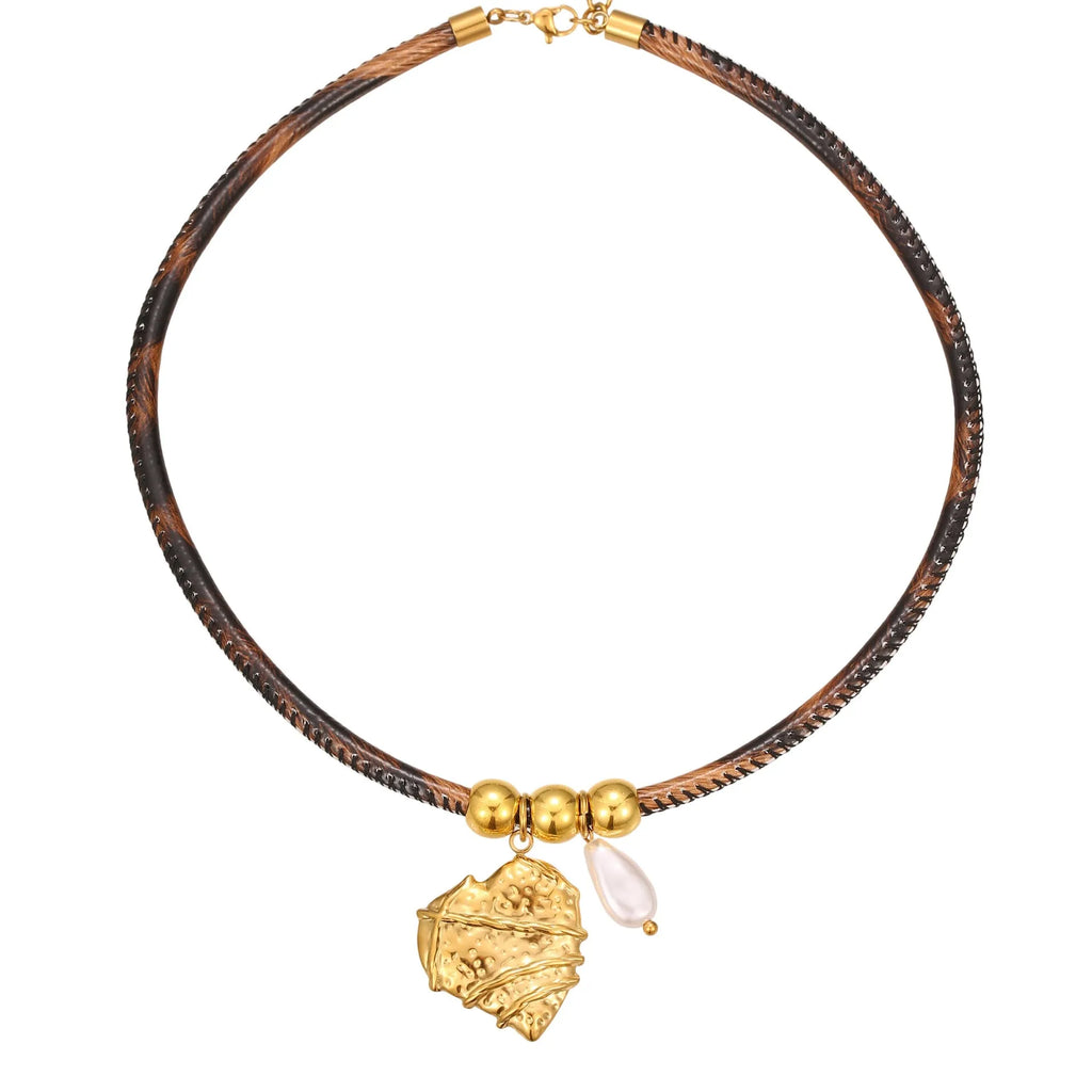 Geometric leopard pendant necklace for women in gold-plated stainless steel on an adjustable chain.