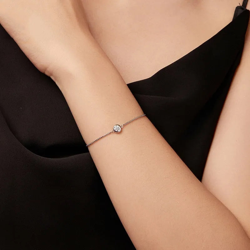 D-colour bright classic moissanite bracelet on silver band with certificate