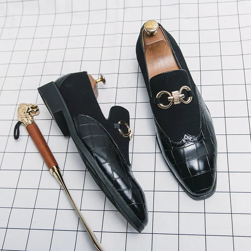 Men's black and green pointed-toe casual shoes with low-top design and rubber sole
