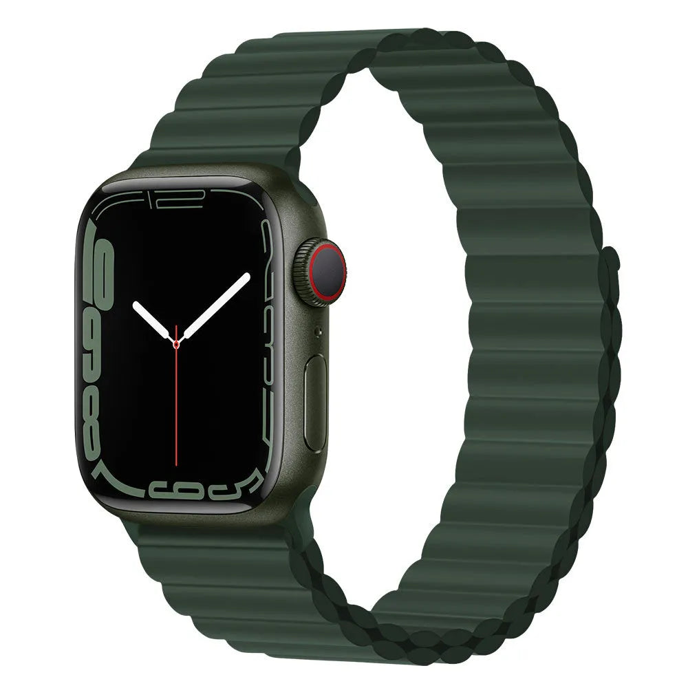 Silicone loop magnetic watch strap in starlight colour compatible with Apple Watch 38mm