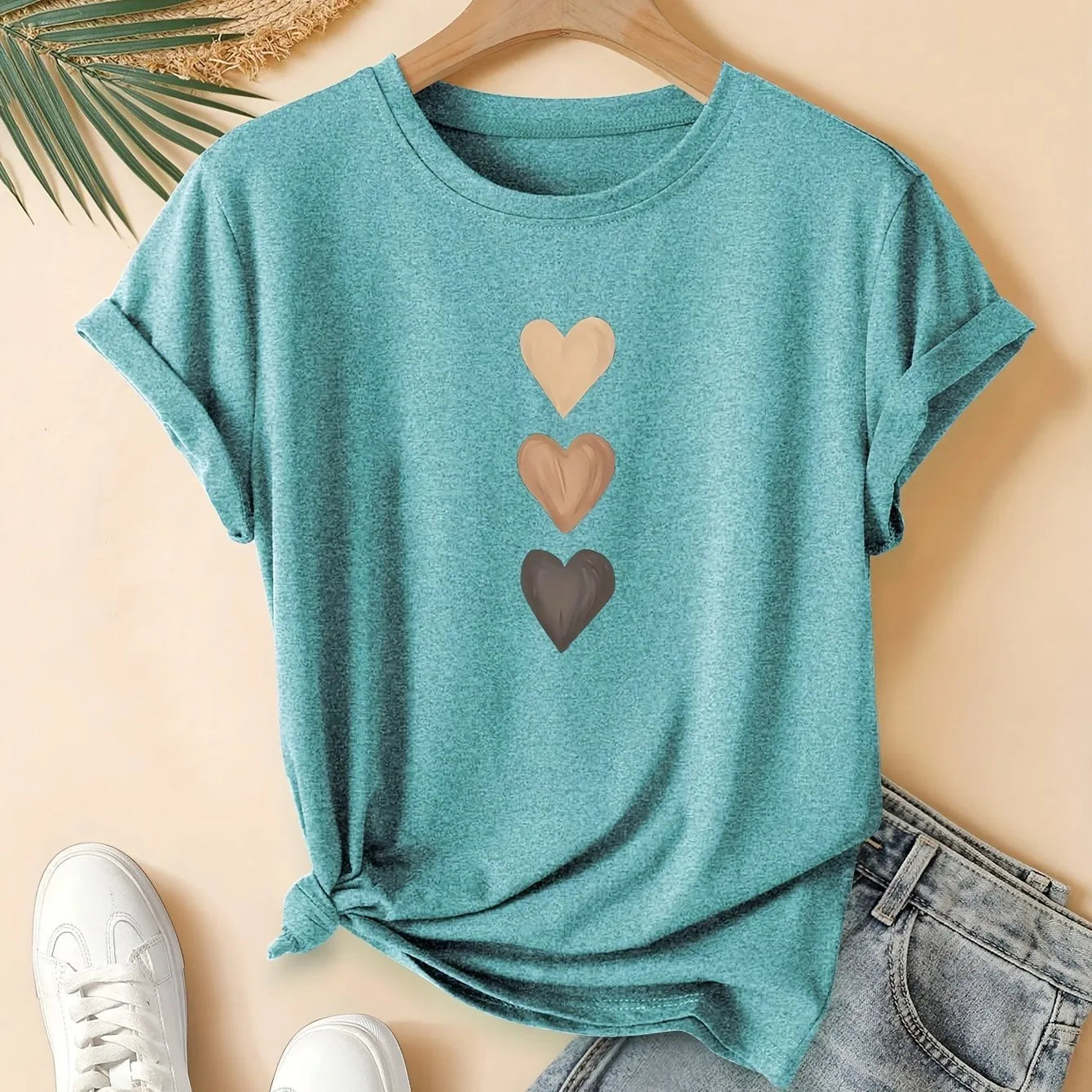 Chinese style art retro graphic print on a women's pure cotton short sleeve round neck T-shirt.