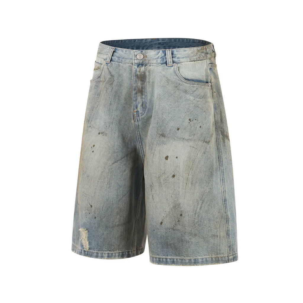 Blue washed denim cropped middle pants with straight leg and zipper fly
