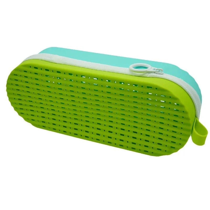 Silicone glasses case in modern simple design with dimensions 200x80x50mm