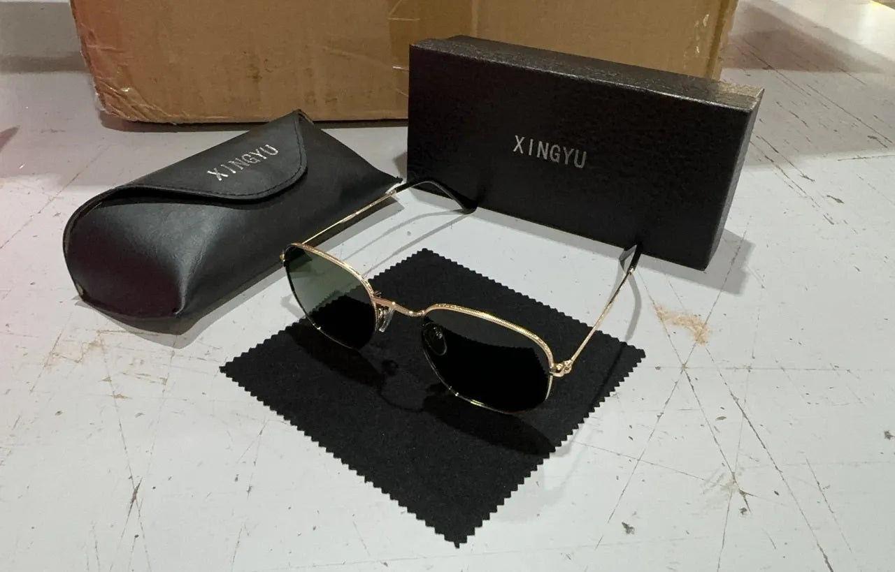 Men's classic round sunglasses in retro design available in six colour options including black, blue and silver