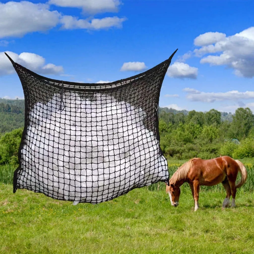 Woven PE rope horse hanging feeding bag in black or white for cattle and sheep