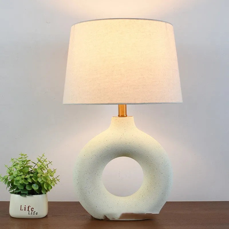 Japanese style ceramic Feng Pottery Pot table lamp with button switch in small white colour