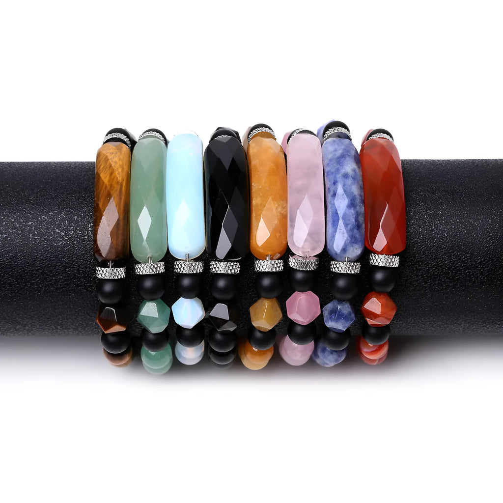 Black agate bracelet with diamond-shaped geometric cut and fan pattern detailing