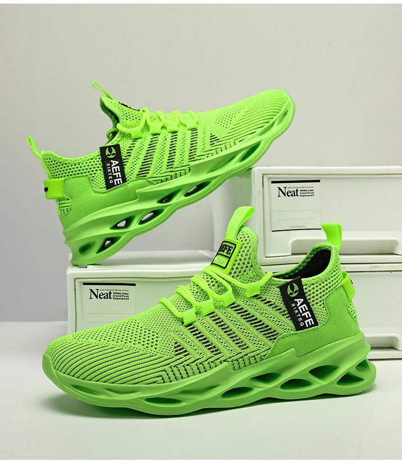 Mesh breathable casual running shoes for men Korean style plus size with cross straps in black