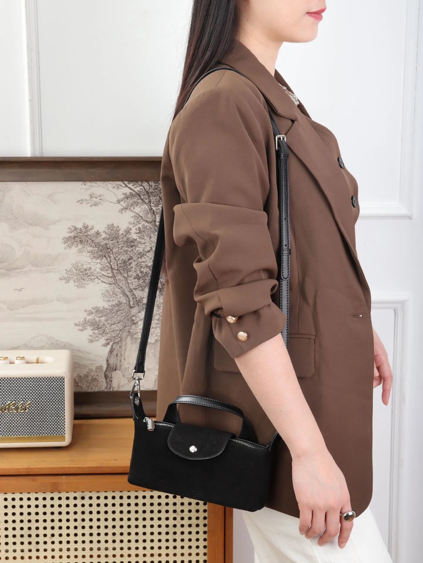 Women's genuine leather spliced dumpling crossbody bag with suede finish in six colour options