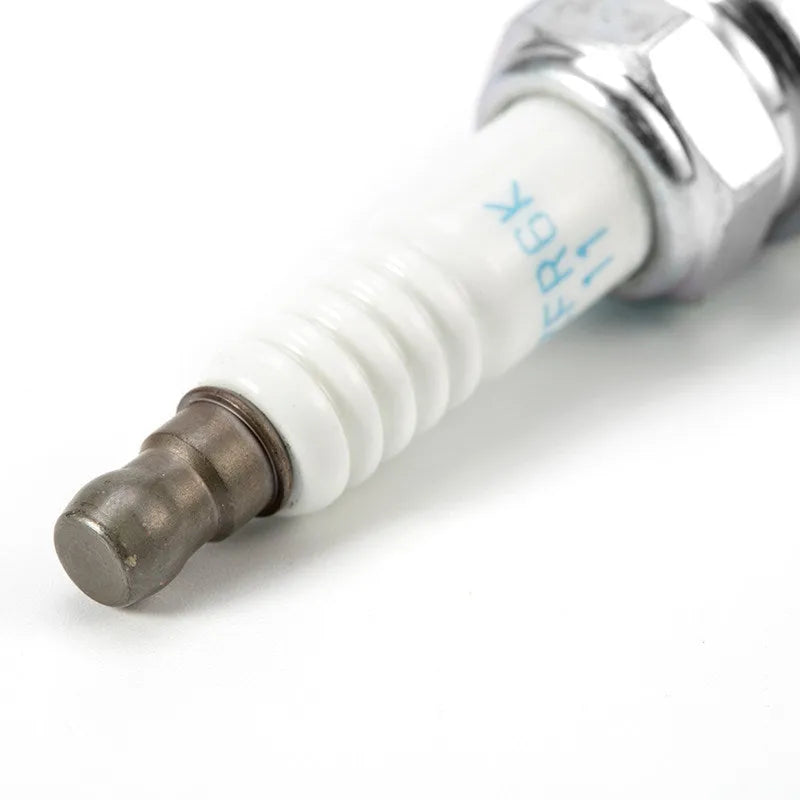 Silver resistance spark plug with iridium platinum electrode, 14mm thread, 19mm screw length, 1.1mm gap