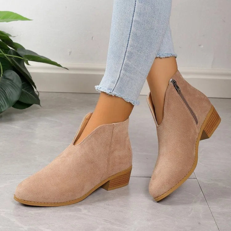 V Cut Chelsea women's chunky heel pointed ankle boots in solid colour with side zipper