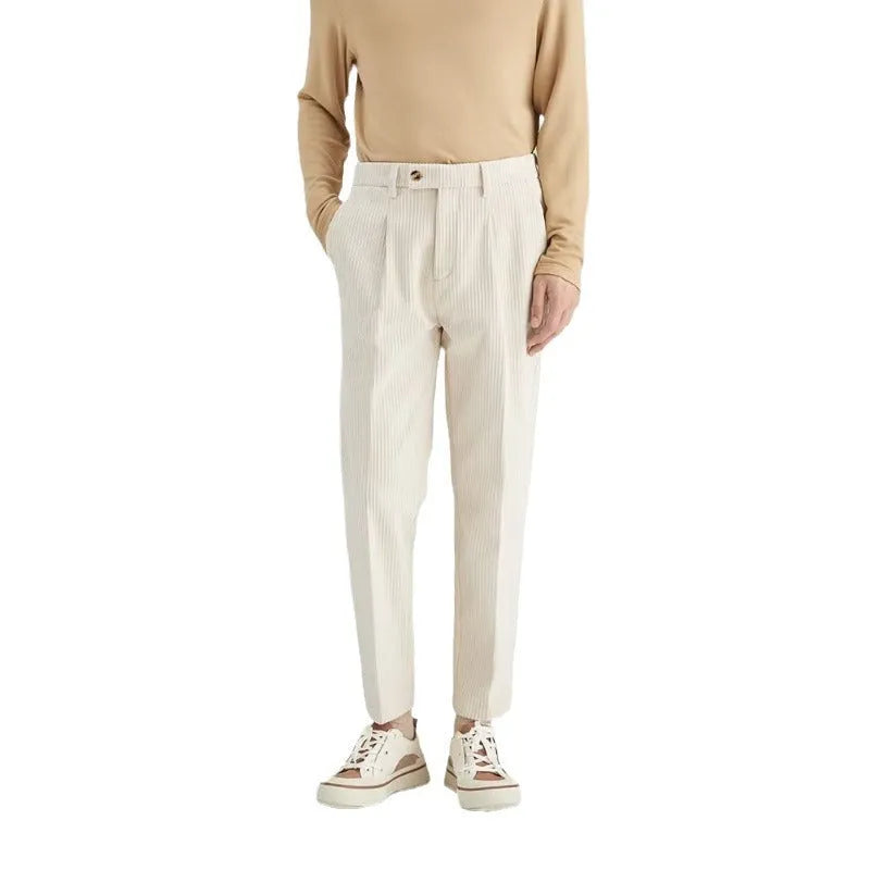 Men's straight-leg corduroy trousers in loose fit with micro-elastic waistband