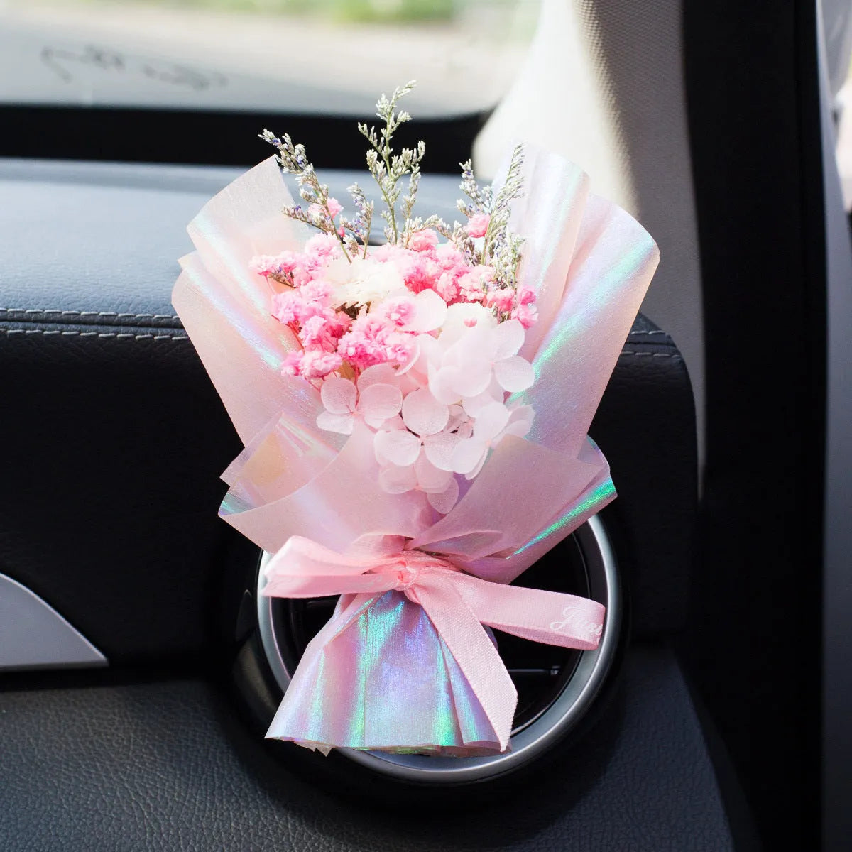 Handmade dried flower car air freshener ornament with scented slice on car vent
