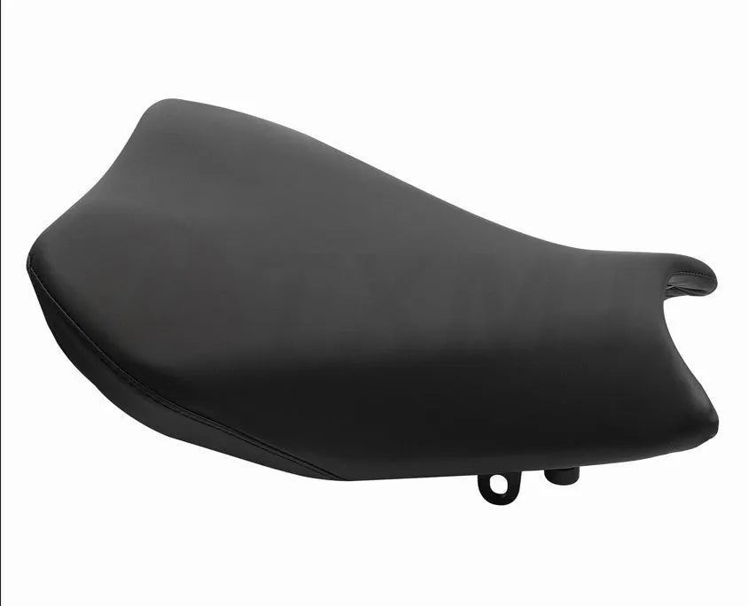 Suzuki GSXR1000 motorcycle seat covers in black PU leather, front and rear set configuration