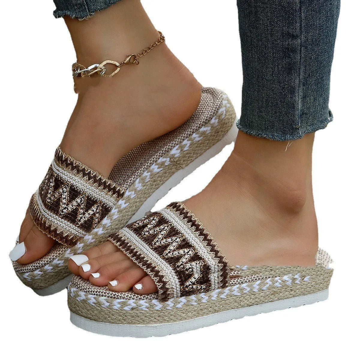 Ethnic style women's thick soled fish mouth slippers with hemp rope detail on PU upper in khaki colour