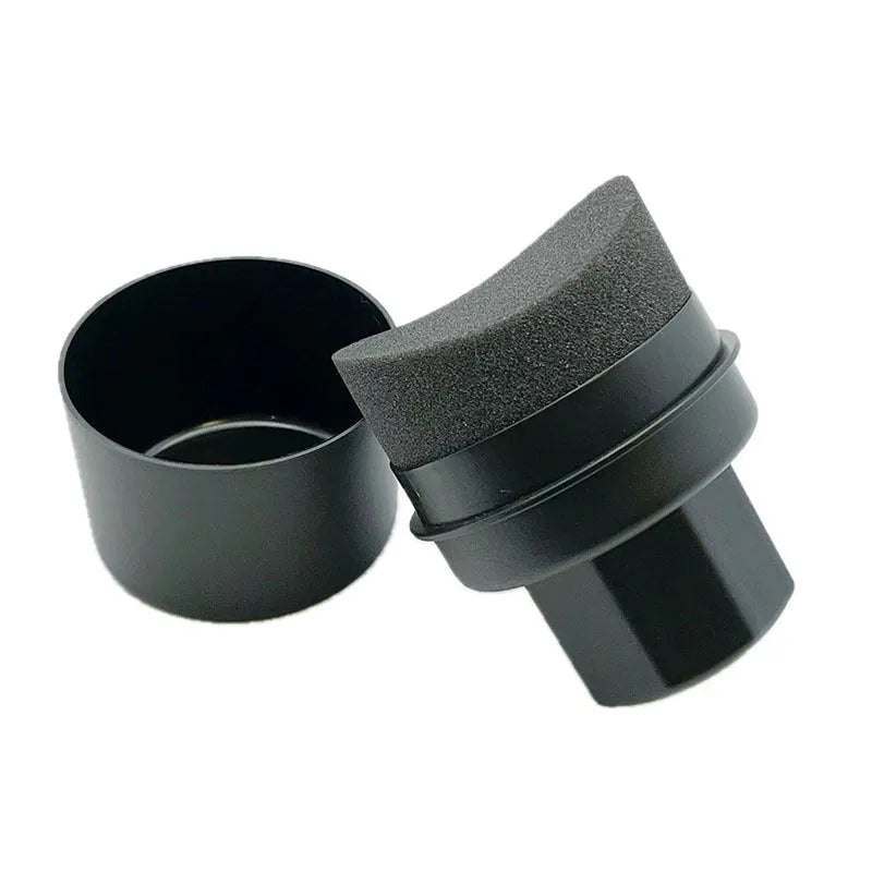 Car tyre polishing sponge brush with lid for tyre dressing application