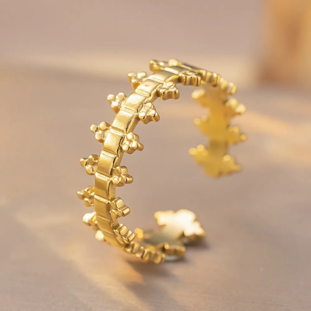 Open adjustable titanium steel love ring in gold colour, retro geometric split ring design