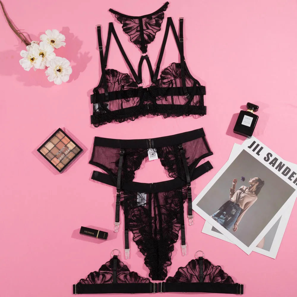 Black women's embroidery stitching mesh bra in three-point style with Asian sizing options