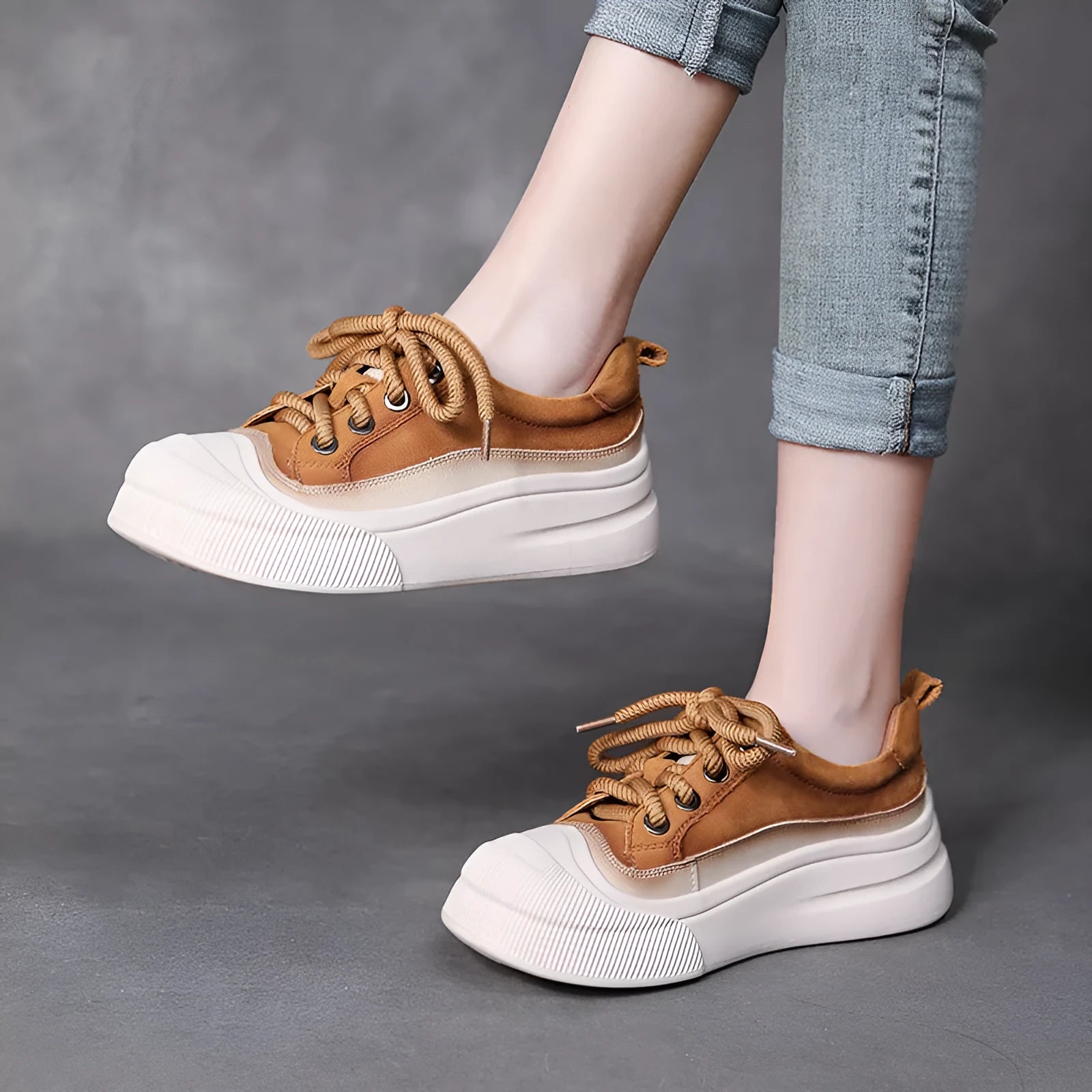 Women's full grain cow leather lace-up casual shoes with round toe in yellow or cameo brown colour