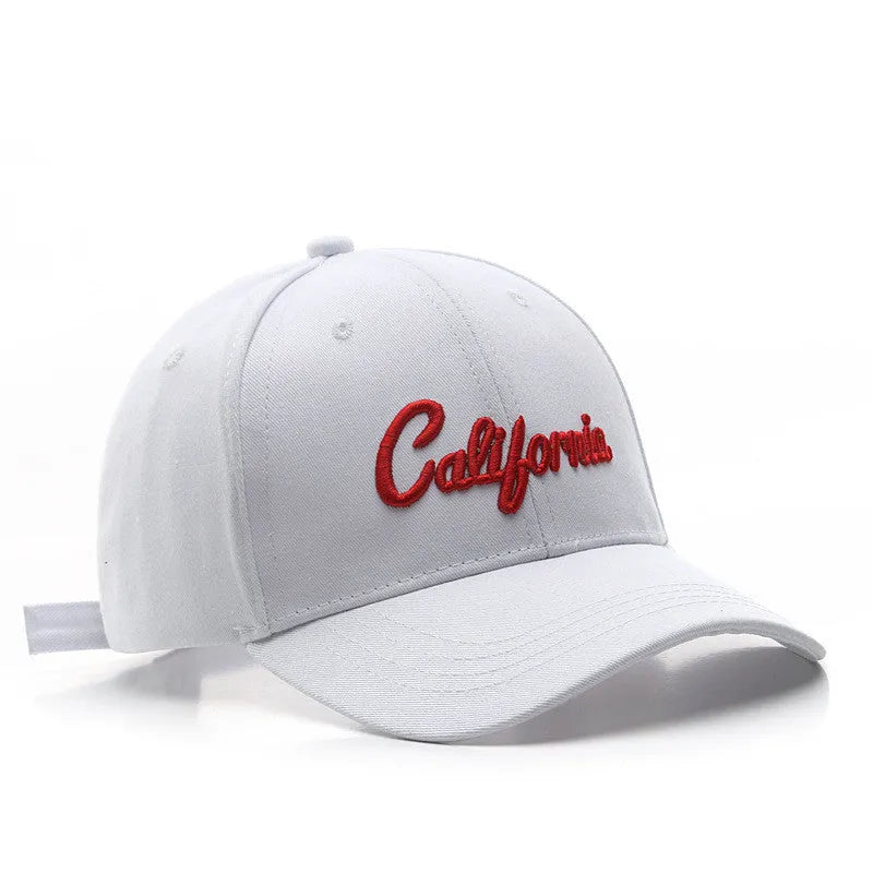 Cotton baseball cap with letter embroidery, curved brim, dome top, adjustable size, in green colour.