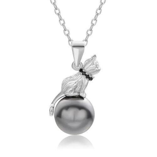 Sterling silver cat pendant necklace with detailed silhouette on 38-45cm chain