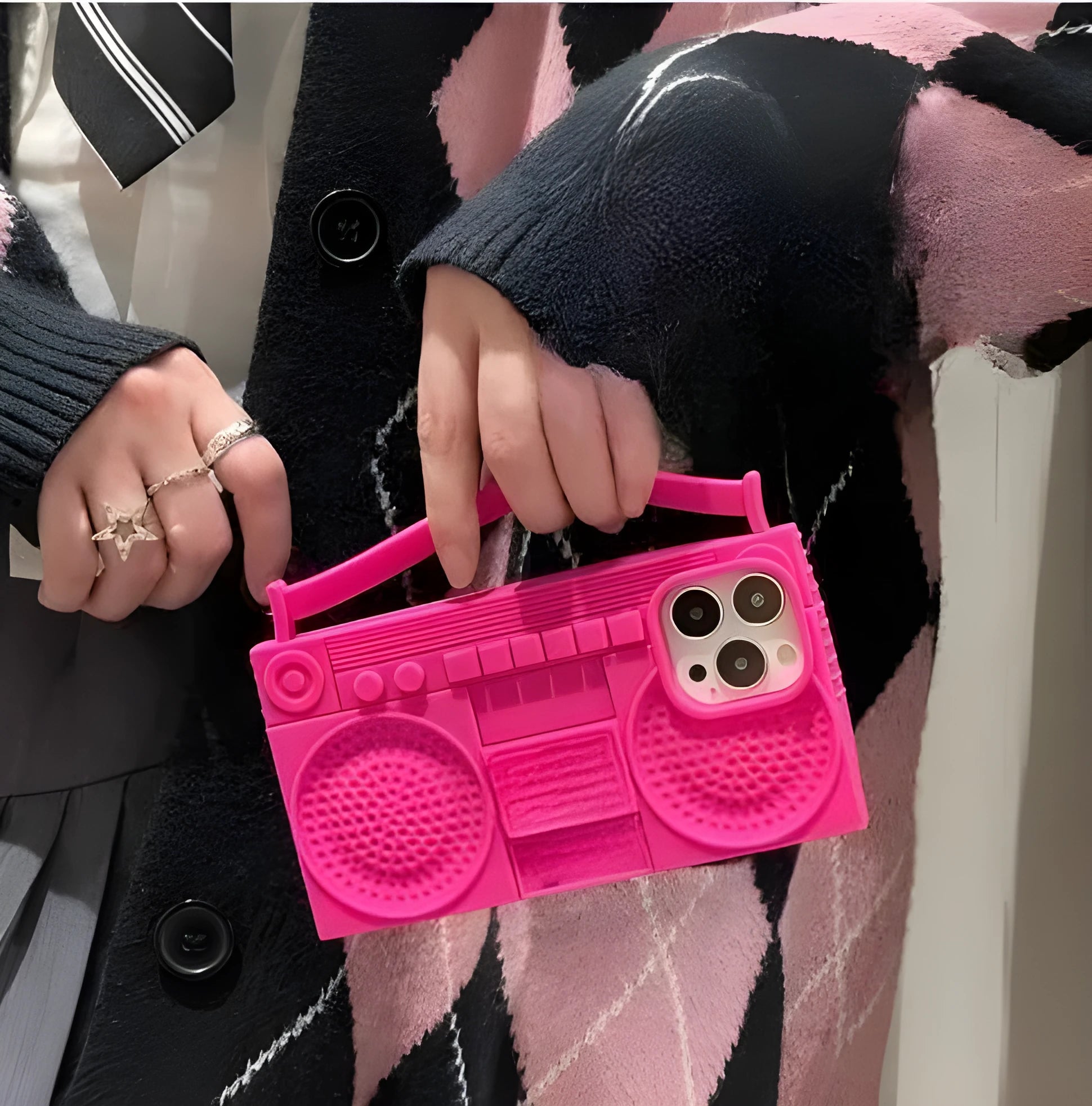 Pink silicone phone case with fall protection for iPhone 14 Pro, all-inclusive design