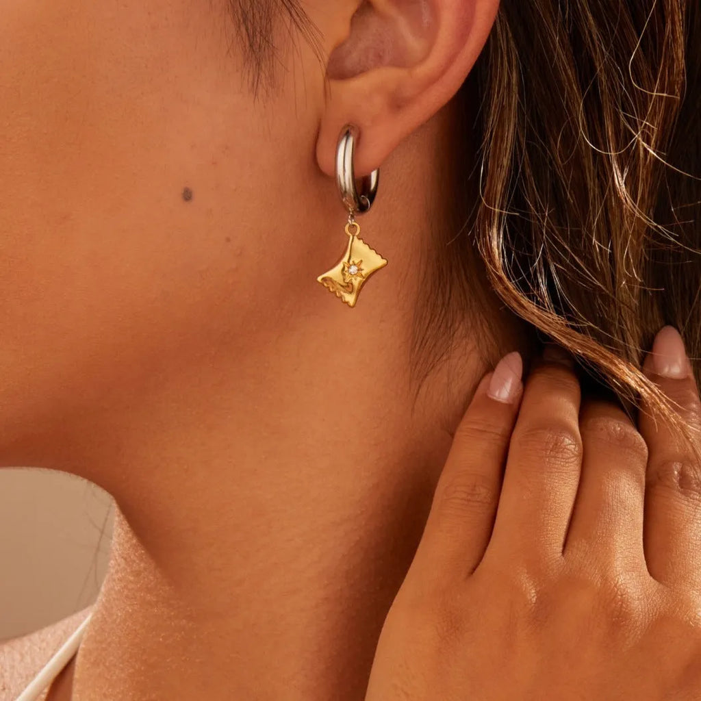 Christmas tree heart earrings in stainless steel with 18K gold electroplating and holiday designs