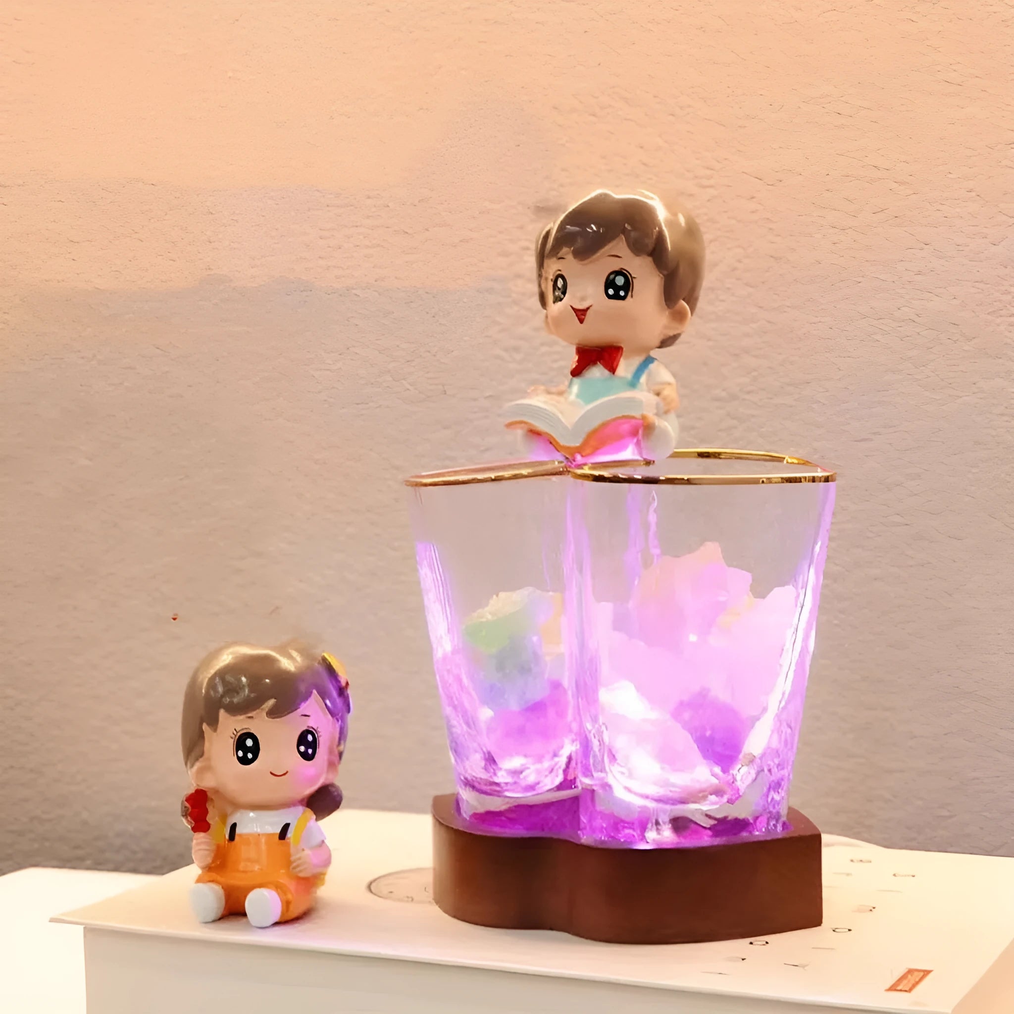 Transparent crystal glass aromatherapy night lamp on beech wood base with USB cable