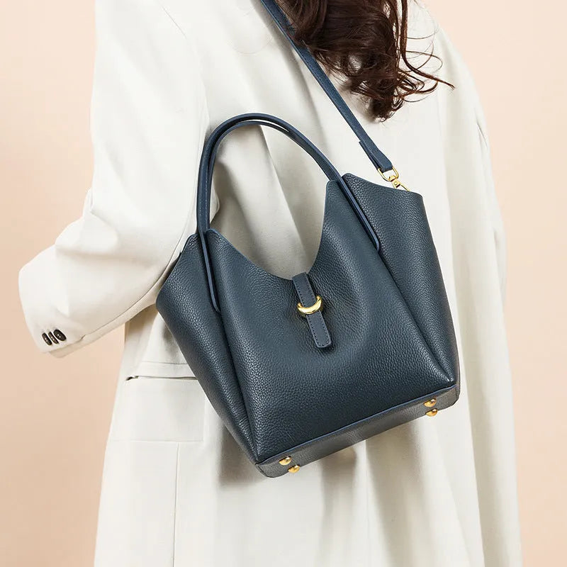 Genuine leather women's hand holding bucket bag in retro style with large capacity