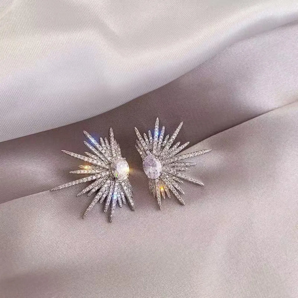 Full Diamond Eight-pointed Stars ear studs in rhinestone XINGX colour with electroplated finish, geometric shape stud earrings for women
