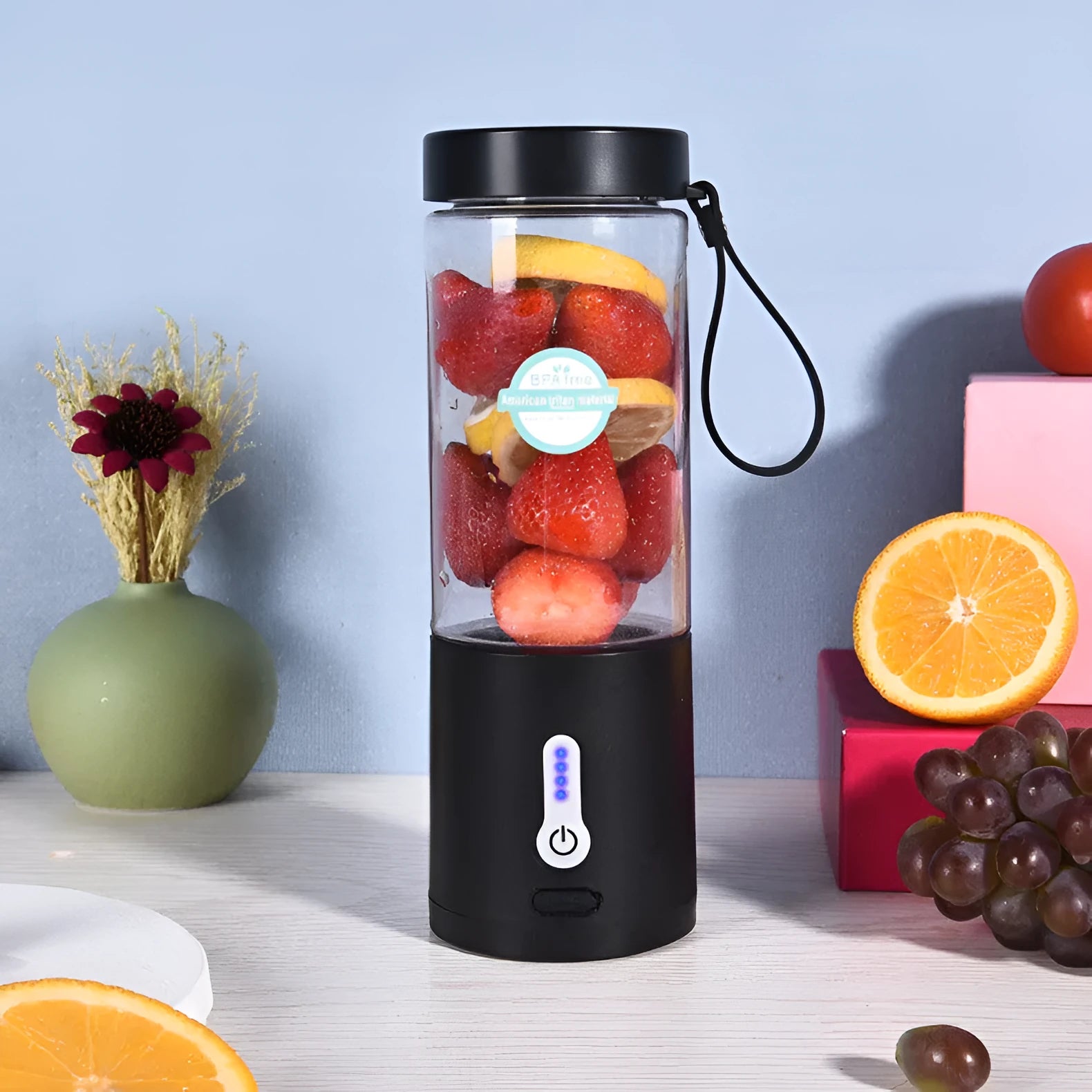Black rechargeable portable juicer with USB charging port, 530ml capacity, and PC food grade plastic liner