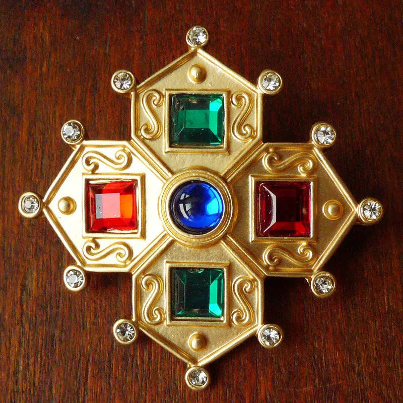Vintage zinc alloy baroque brooch with diamond shape and antique metal finish