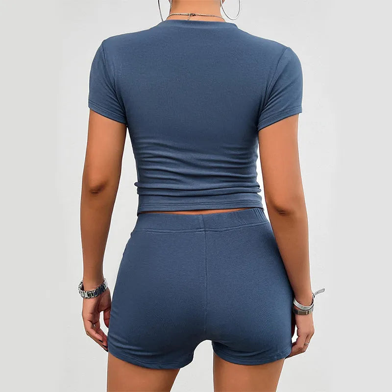 Women's solid colour slim sports suit two-piece set with short sleeve top and elastic shorts