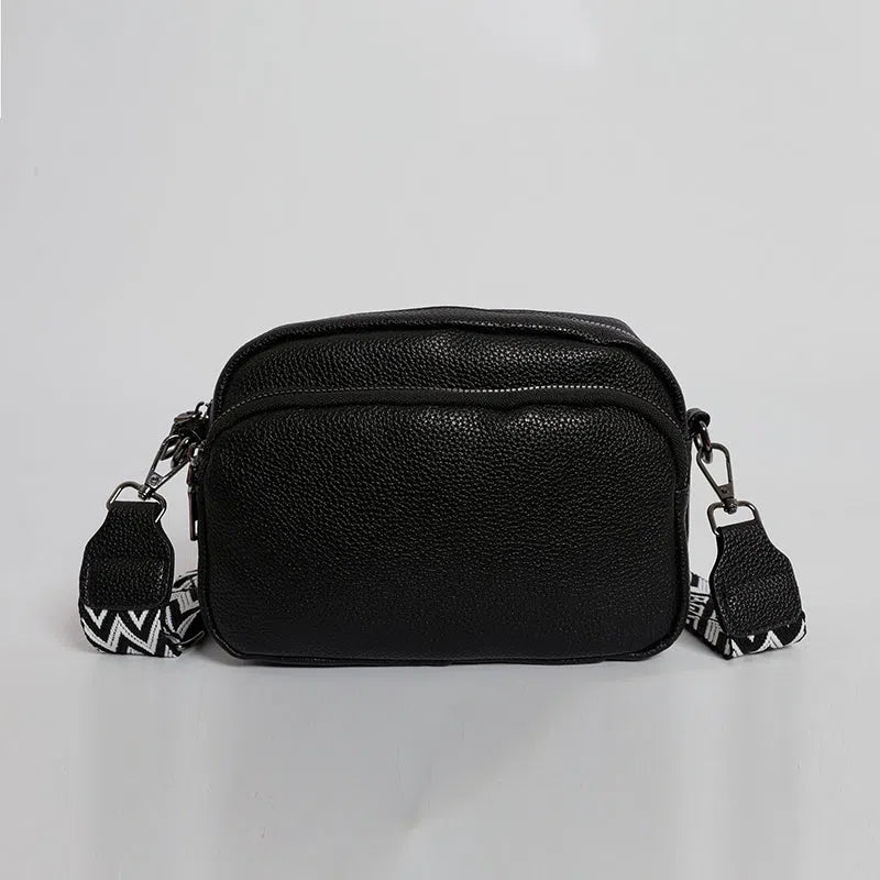 Girl bag with contrast stitching, three-dimensional shape, multi-layer compartments, and zipper pocket, in khaki colour