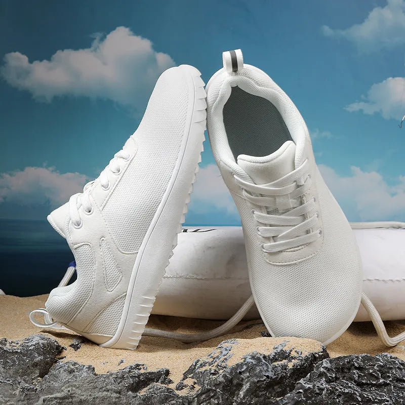 Wide-toe running sports shoes with breathable mesh upper and low-heel beef tendon sole in neutral colors