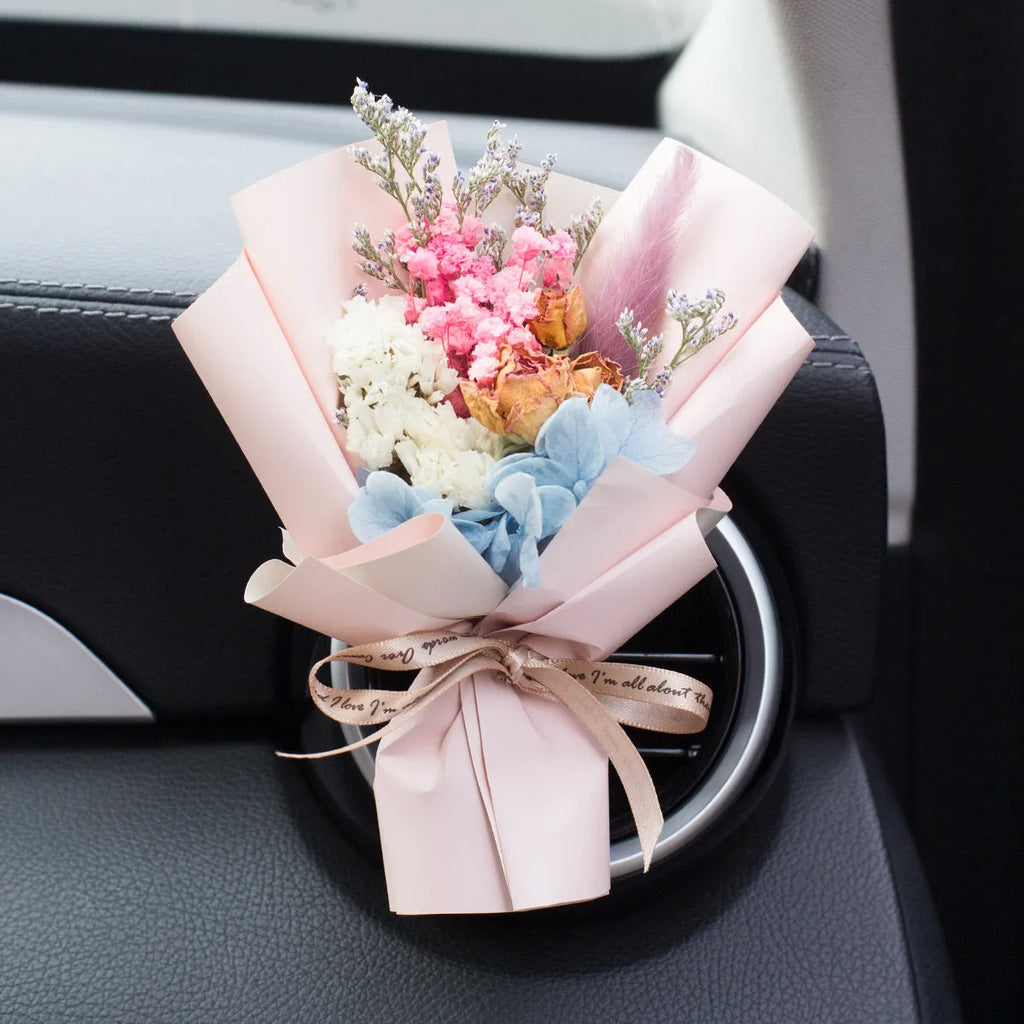 Handmade dried flower car air freshener ornament with scented slice on car vent