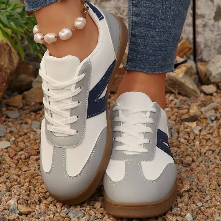 Blue women's low-top hiking shoes with artificial PU upper and rubber sole
