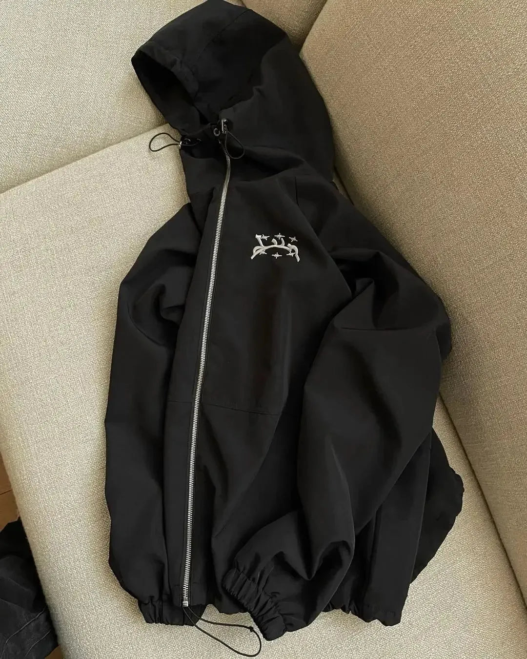 Men's grey hooded sunscreen jacket with loose fit British style design
