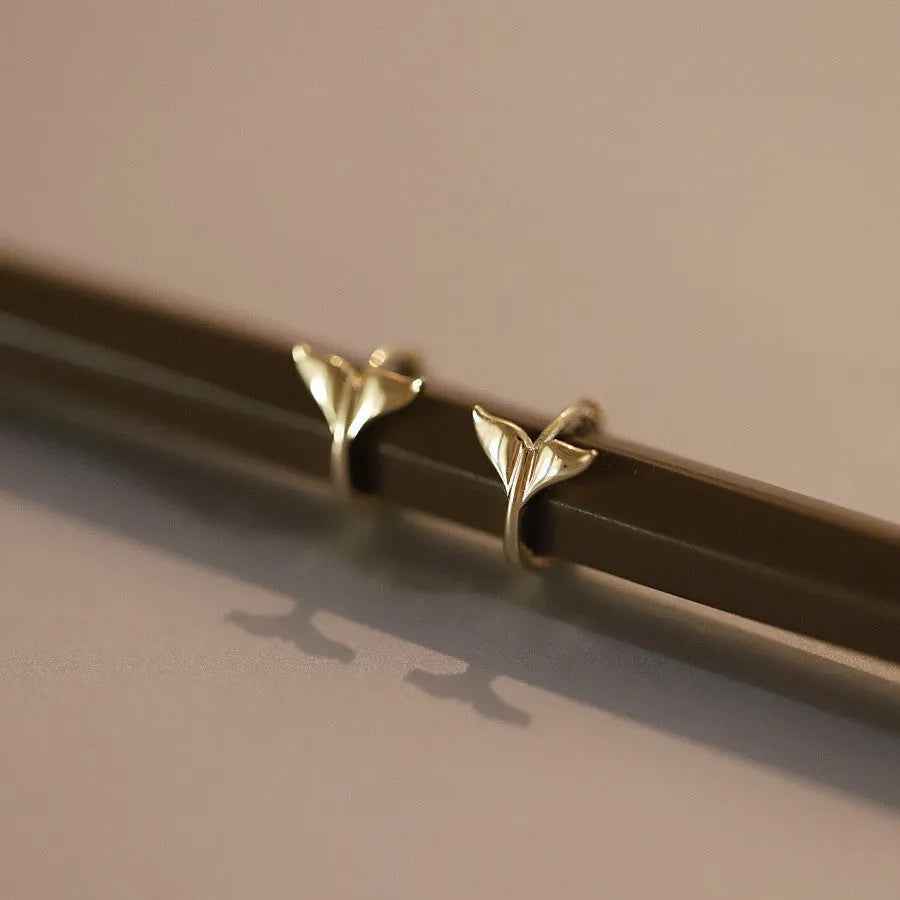 S925 sterling silver fishtail earrings with 14k gold plating in gold and white gold colour options