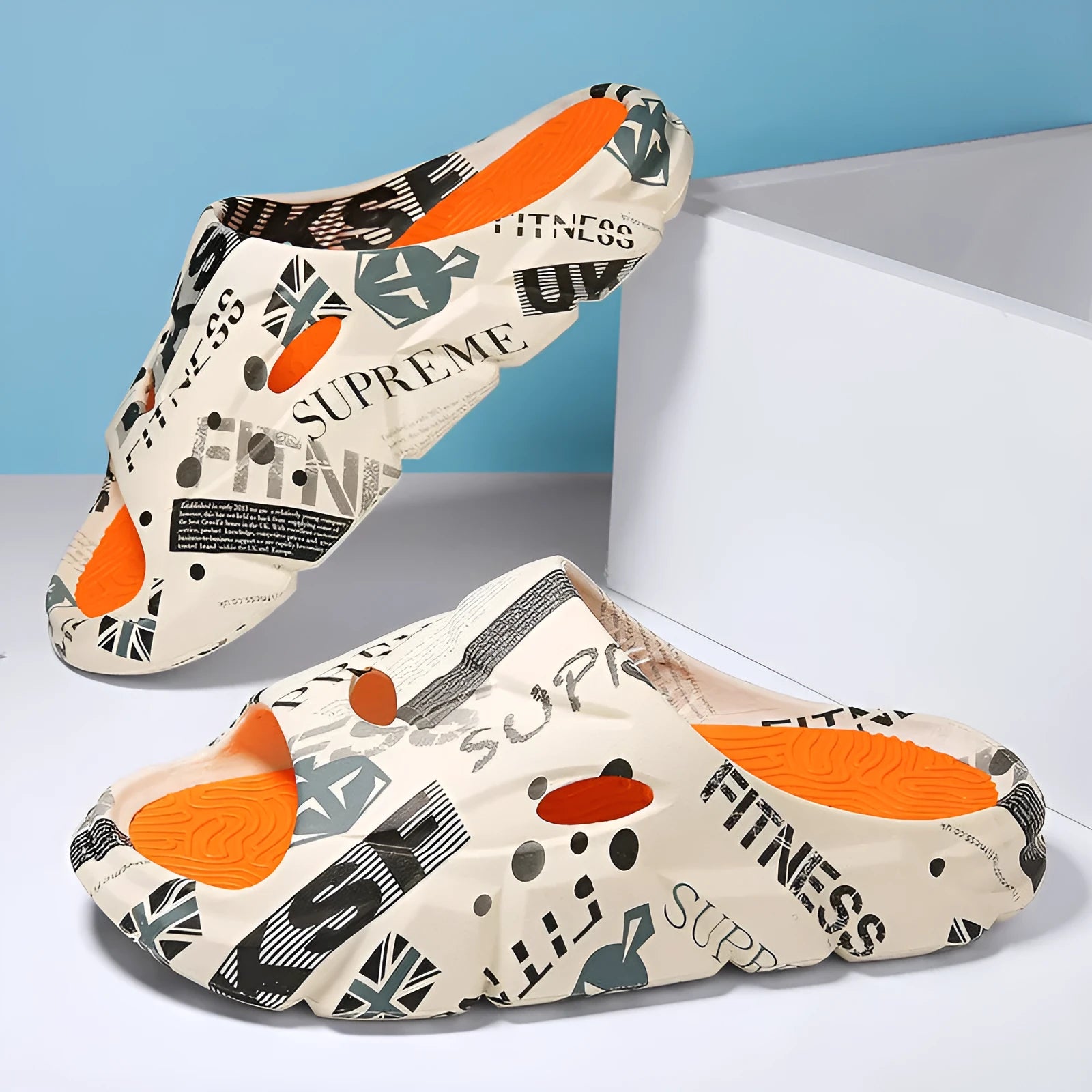 Men's platform slippers in beige with EVA injection-moulded sole, side view on a light background