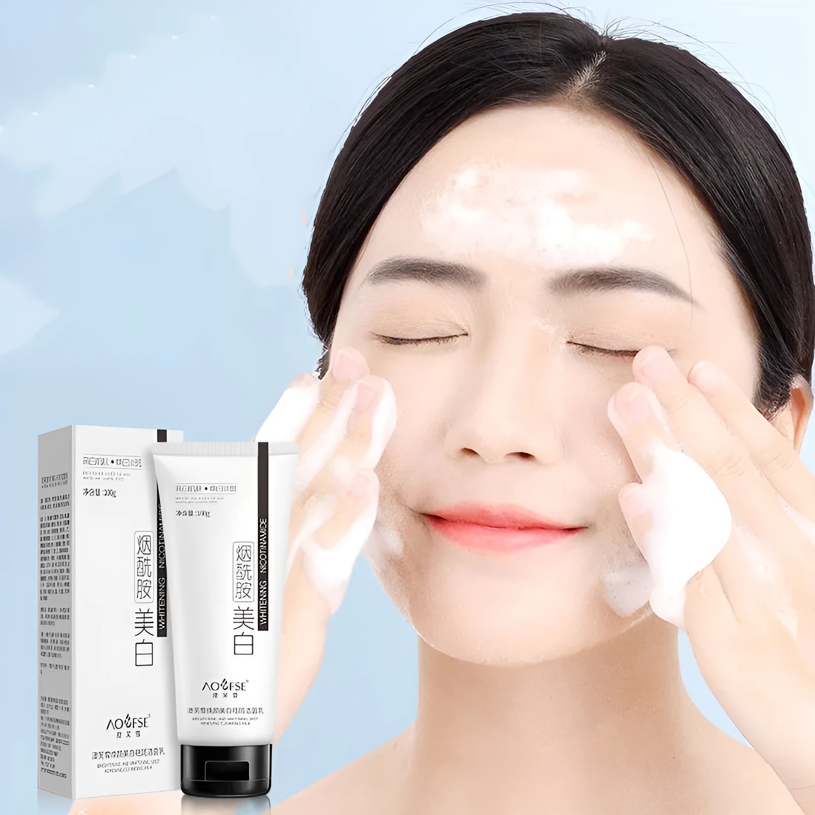 100ml whitening freckle removing facial cleanser in white packaging for universal male female use