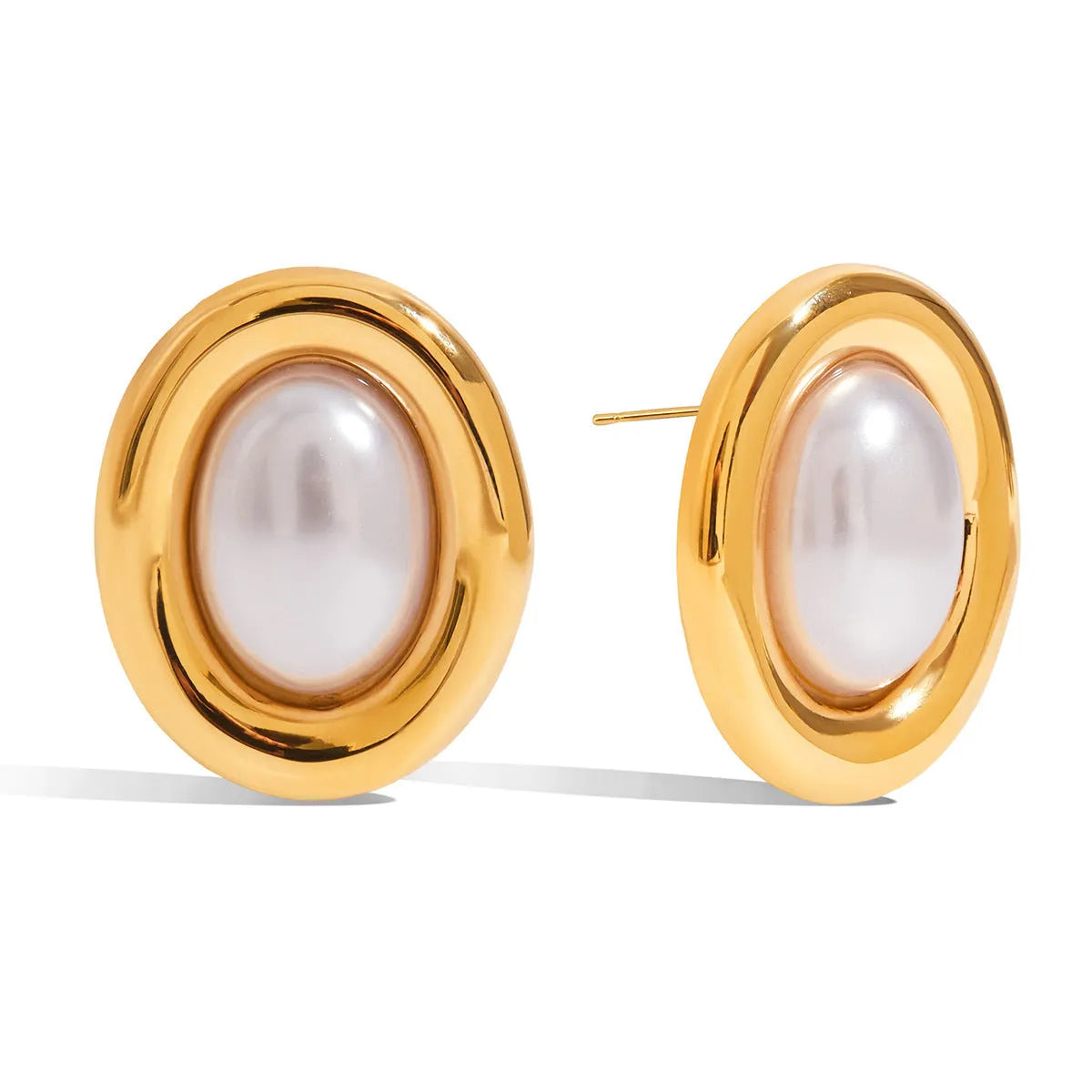 A pair of stainless steel vintage pearl stud earrings for women with an electroplated finish.