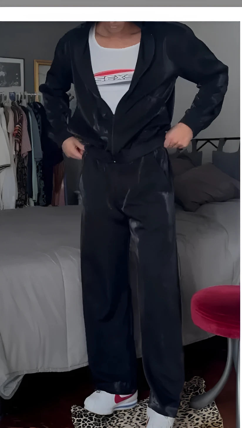 Men's black sports hooded suit two-piece set with zip-up jacket and joggers