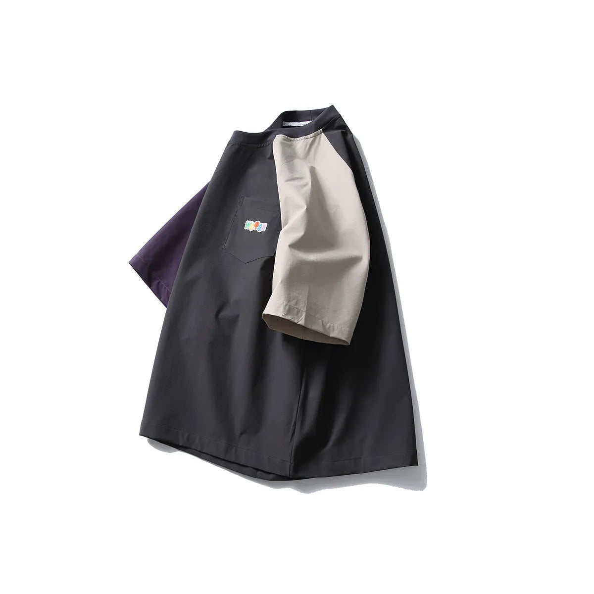 Dark grey men's T-shirt with raglan sleeves and contrast colour detailing