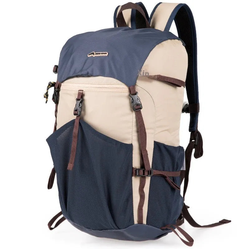 Lightweight nylon outdoor mountaineering backpack 8L in dark blue unisex design
