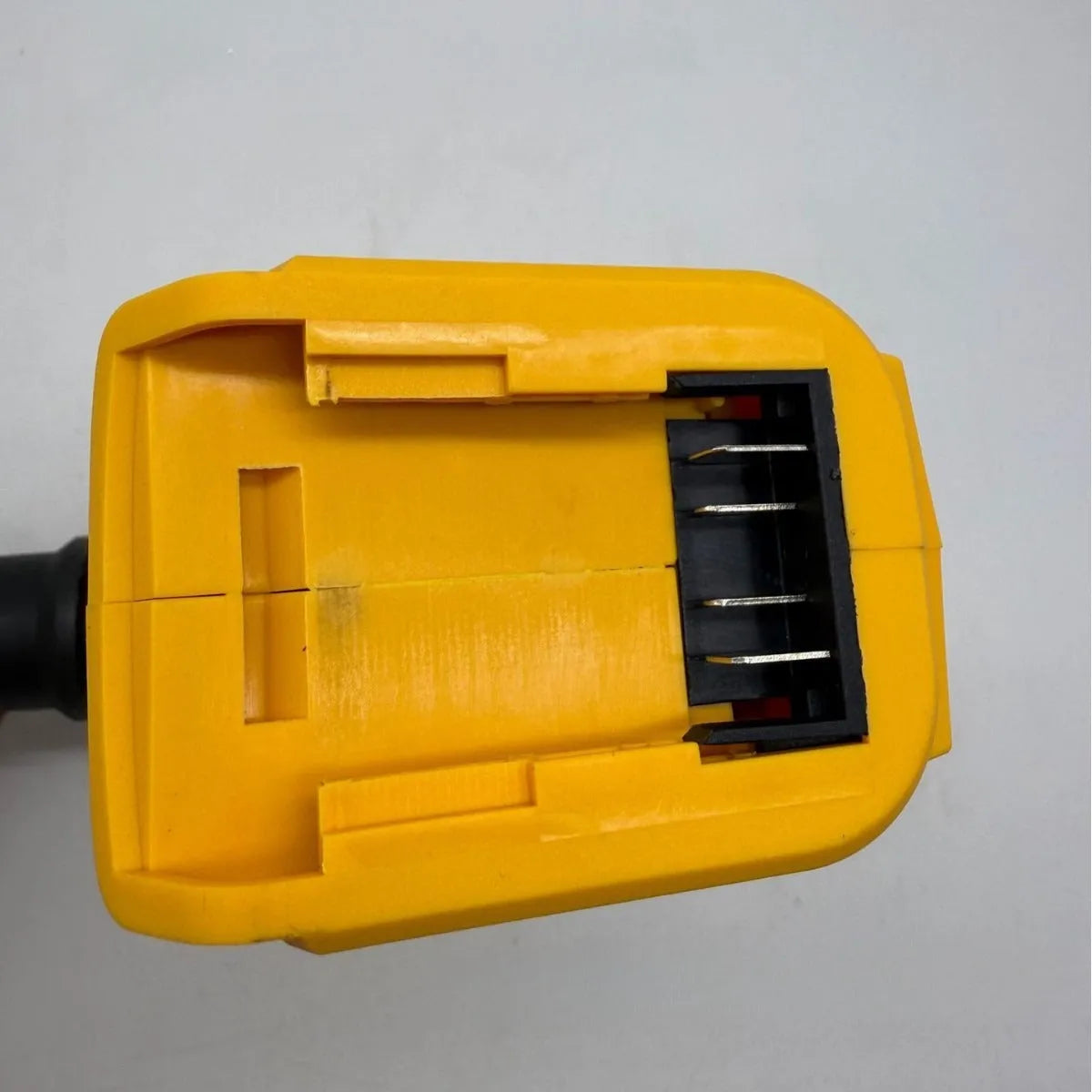 Lithium battery handheld air dust cleaner with bare metal head and dust exhaust apparatus