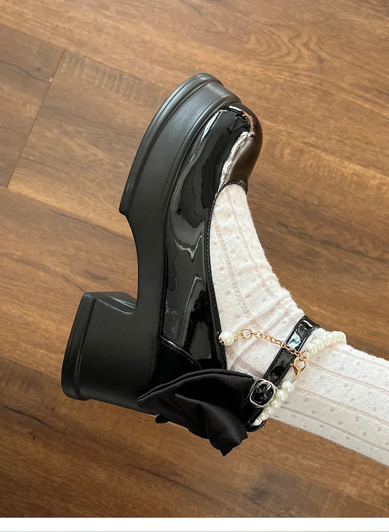 Women's black Mary Jane shoes with 6cm chunky heel and round toe